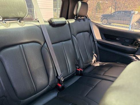 Used 2022 Jeep Grand Wagoneer Series II AWD/4WD image 38