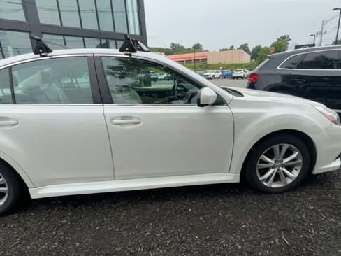 Used 2013 Subaru Legacy 3.6R Limited AWD/4WD image 9