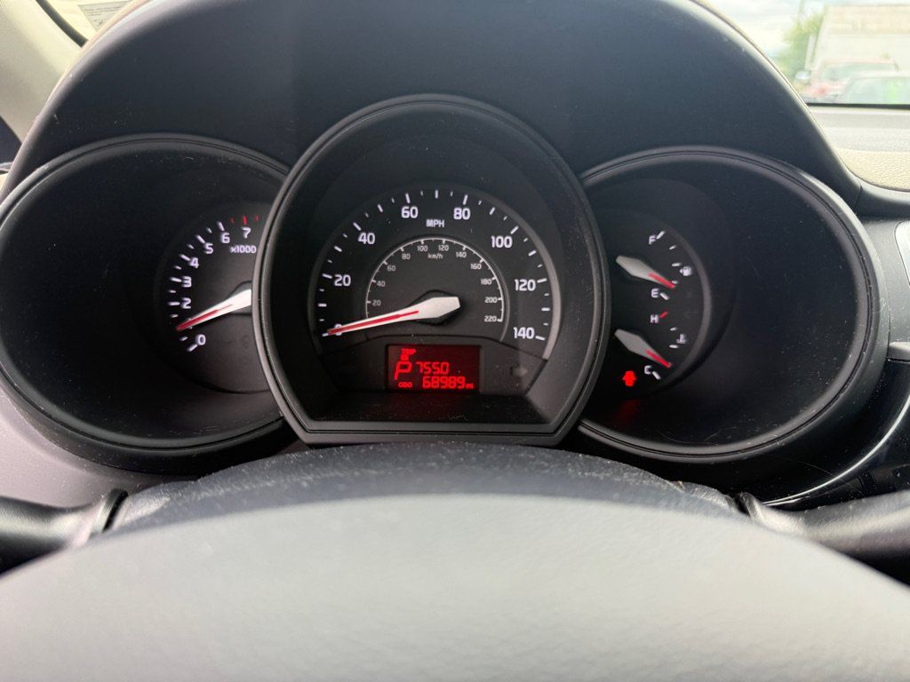 Used 2016 Kia Rio LX FWD image 11