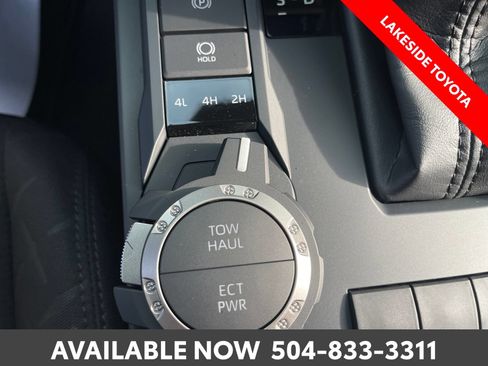 Certified 2026 Toyota Tacoma SR5 AWD/4WD image 32