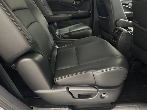 Used 2019 Honda Pilot Elite image 54