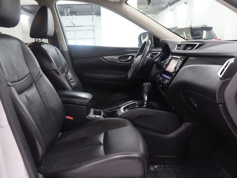 Used 2015 Nissan Rogue SL image 18