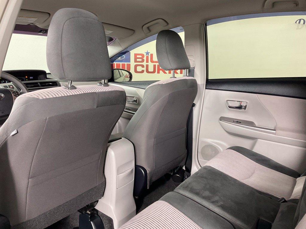 Used 2017 Toyota Prius V Three FWD image 15