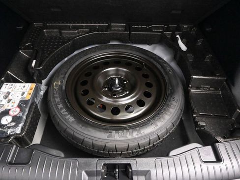 Used 2025 Ford Escape Active image 15