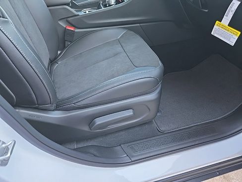 New 2025 Jeep Grand Cherokee Altitude image 71