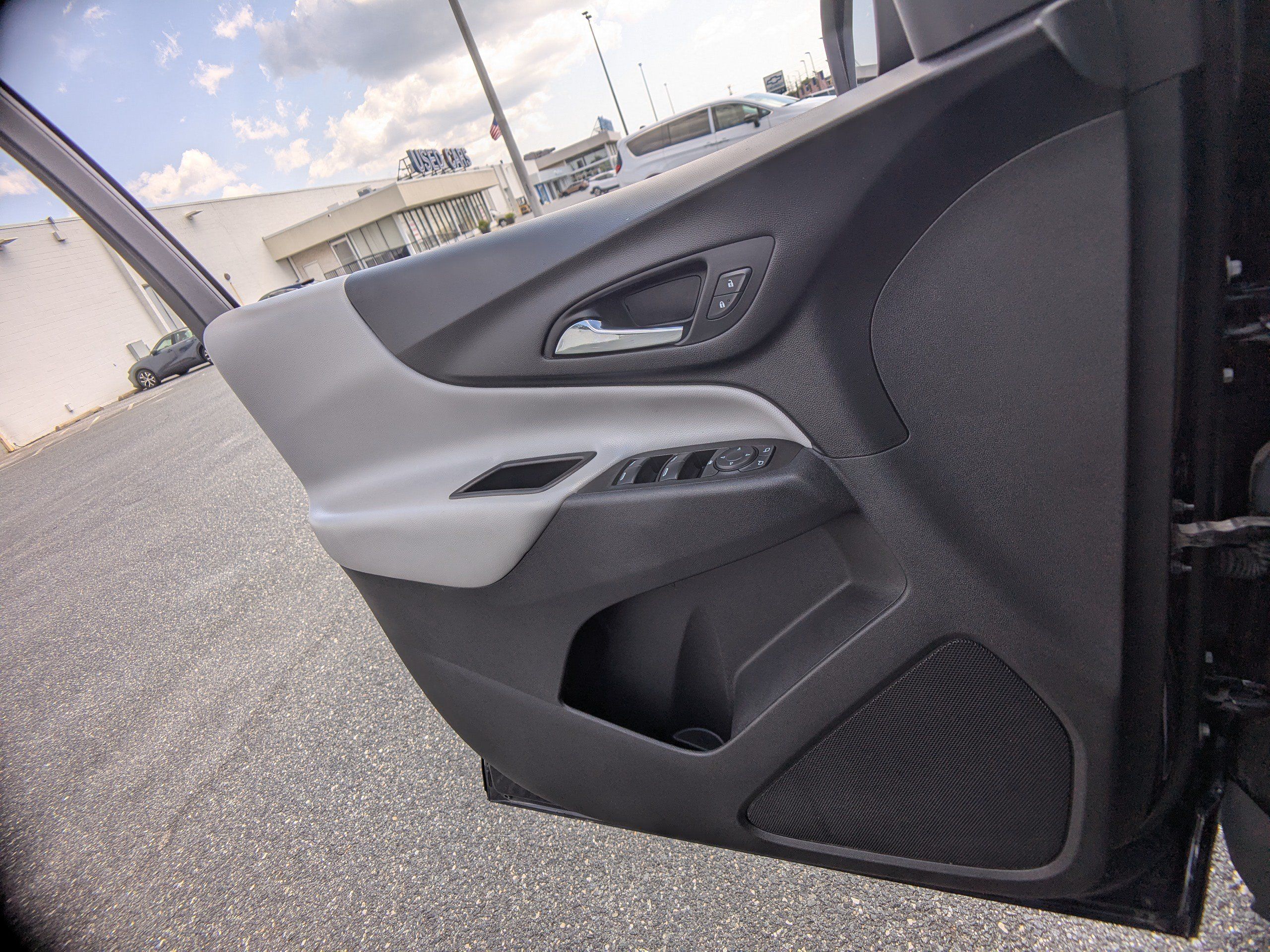 Certified 2021 Chevrolet Equinox LS FWD image 22