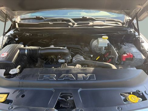 Used 2019 RAM 1500 Big Horn AWD/4WD image 18