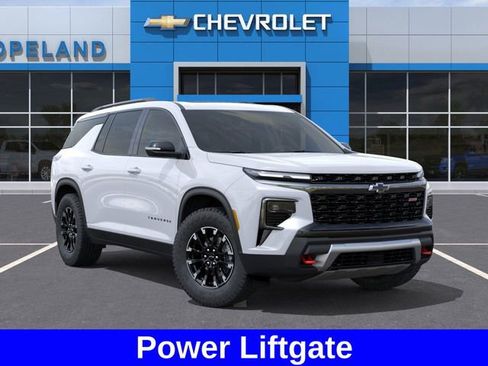 New 2026 Chevrolet Traverse Z71 w/ Driver Confidence Package image 8