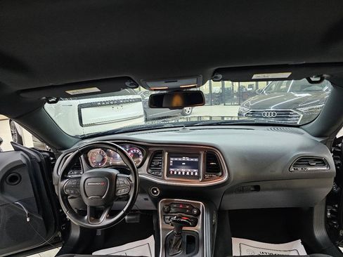 Used 2021 Dodge Challenger SXT RWD image 25