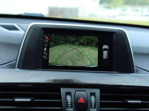 Used 2017 BMW X1 xDrive28i w/ Premium Package image 31