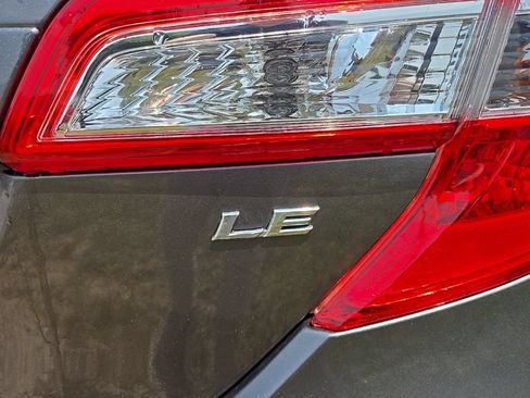 Used 2013 Toyota Camry LE FWD image 5