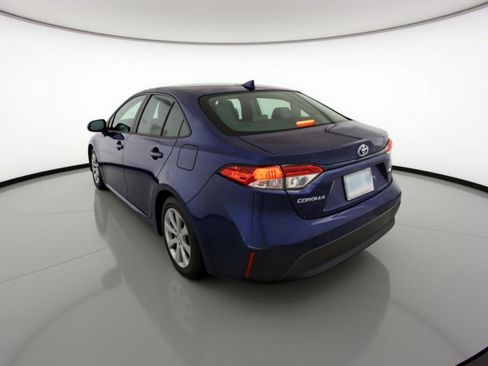 Used 2025 Toyota Corolla LE image 6