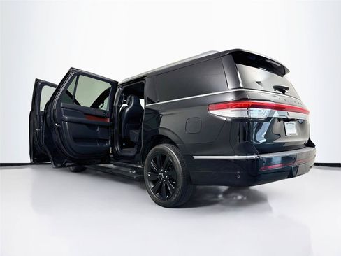 Used 2022 Lincoln Navigator L Reserve w/ Monochromatic Package RWD image 48