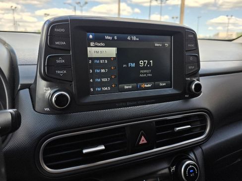 Used 2019 Hyundai Kona Limited FWD image 19
