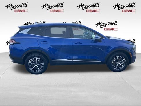 Used 2023 Kia Sportage EX AWD/4WD image 4