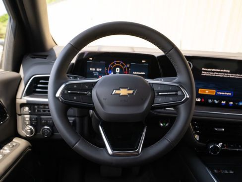 New 2025 Chevrolet Suburban Premier w/ Sun And Tow Package image 16