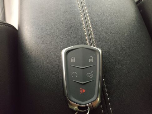 Used 2016 Cadillac XTS Luxury w/ Driver Awareness Package image 32