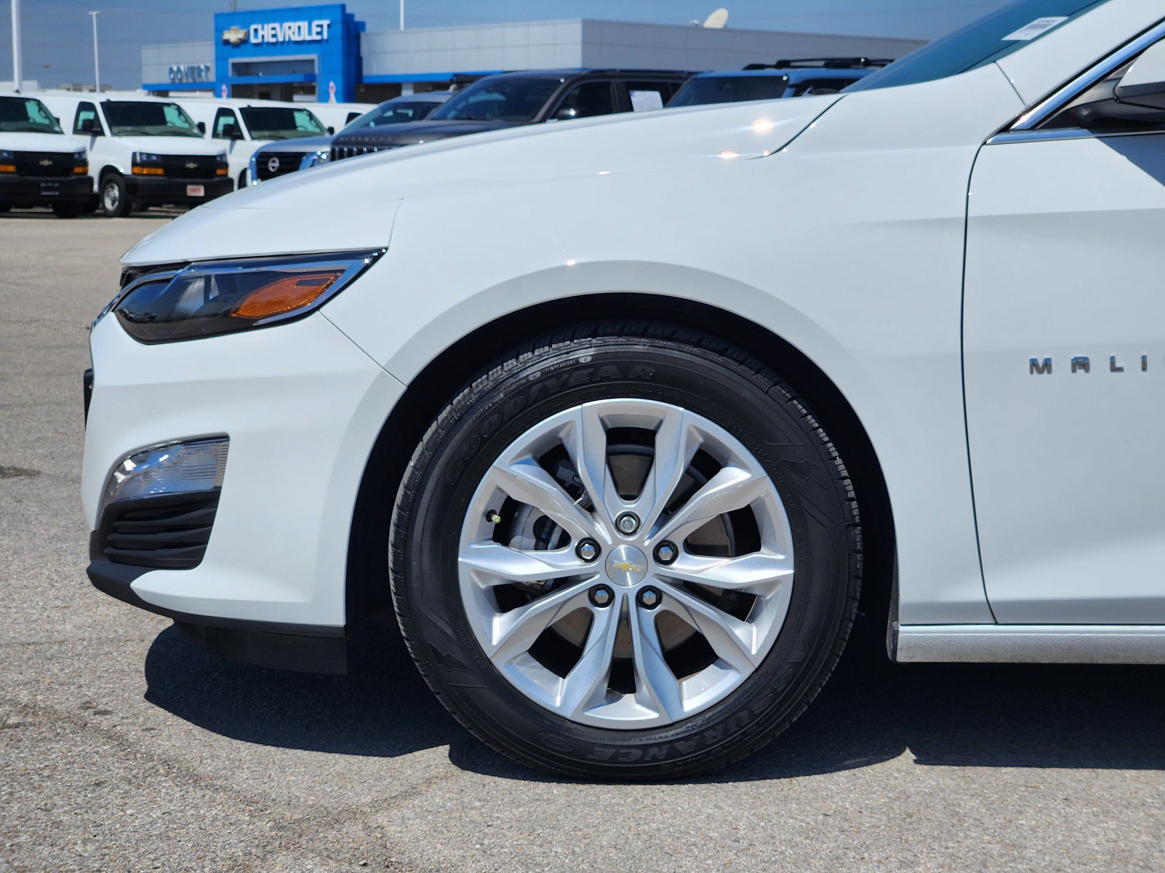 Used 2023 Chevrolet Malibu LT FWD image 9