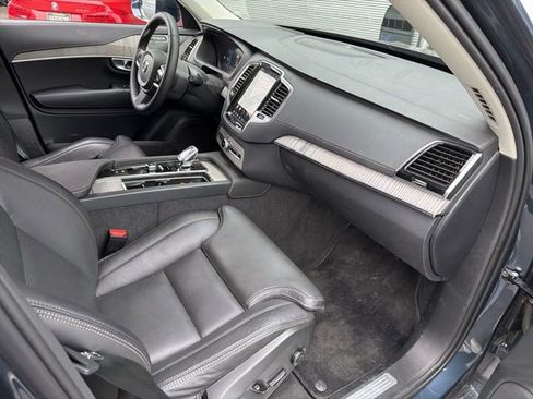 Used 2024 Volvo XC90 B6 Ultimate image 11