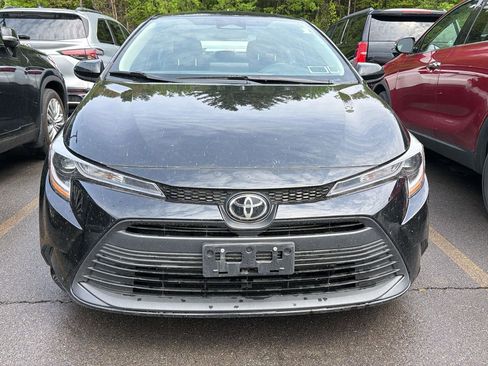 Used 2025 Toyota Corolla LE w/ LE Premium Package FWD image 24