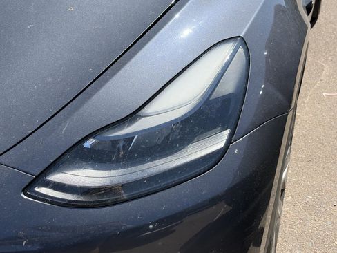 Used 2023 Tesla Model Y Long Range AWD/4WD image 3