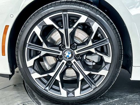 Used 2025 BMW 230i Coupe w/ Premium Package image 24
