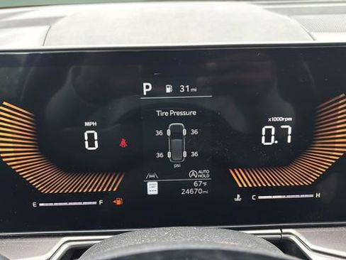 Used 2025 Kia Sorento S w/ Panoramic Sunroof Package FWD image 13