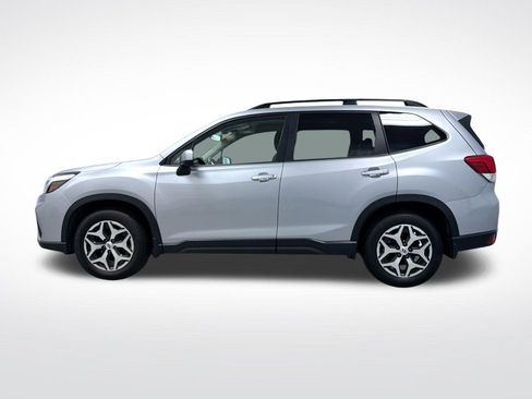 Used 2020 Subaru Forester Premium AWD/4WD image 10