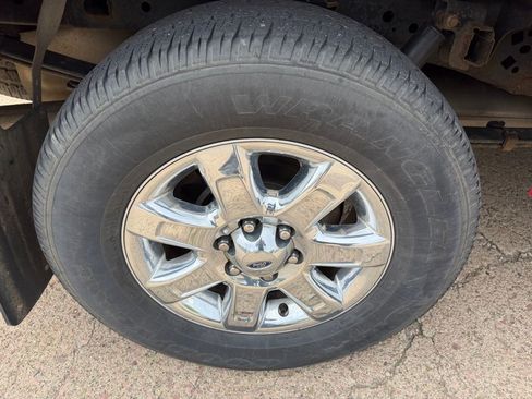 Used 2014 Ford F150 XLT w/ Equipment Group 302A Luxury AWD/4WD image 8