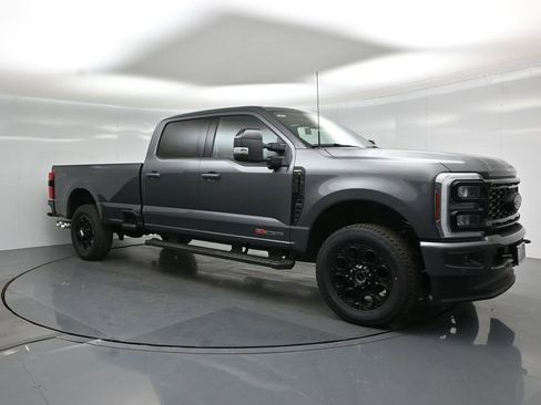 New 2026 Ford F350 Lariat w/ Black Appearance Package AWD/4WD image 25