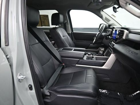 Used 2024 Toyota Tundra SR5 RWD image 15