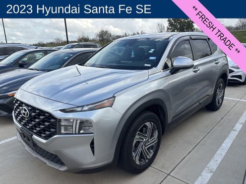 Used 2023 Hyundai Santa Fe SE image 1