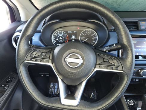 Used 2025 Nissan Versa SV FWD image 23