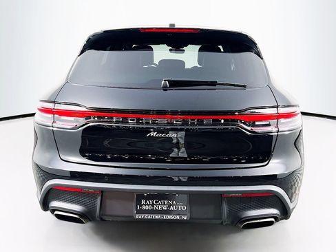 Certified 2026 Porsche Macan AWD/4WD image 10