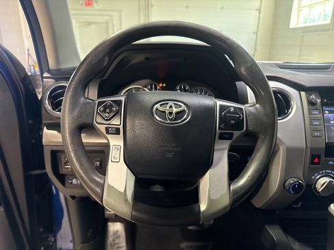 Used 2014 Toyota Tundra SR5 w/ TRD Off Road Package AWD/4WD image 10