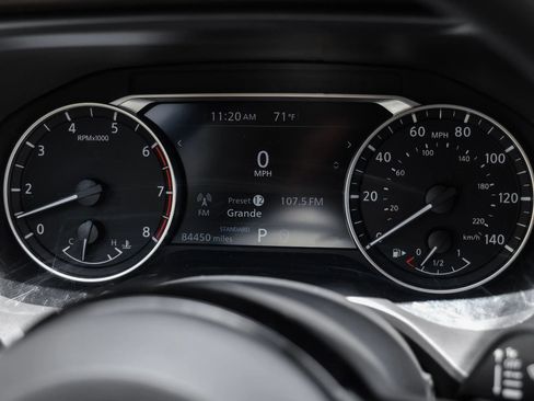 Used 2023 Nissan Rogue SV FWD image 19