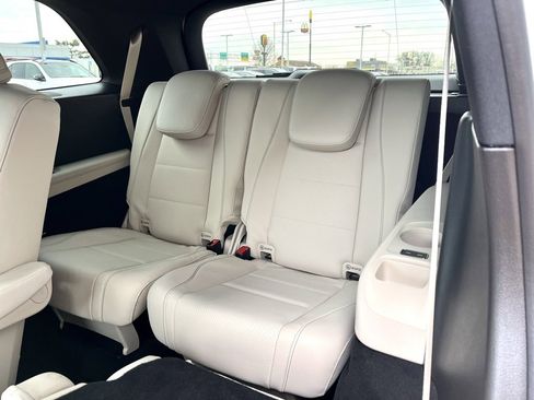 Certified 2025 Mercedes-Benz GLS 450 4MATIC image 5