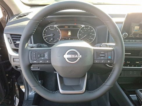 New 2026 Nissan Rogue SV image 12