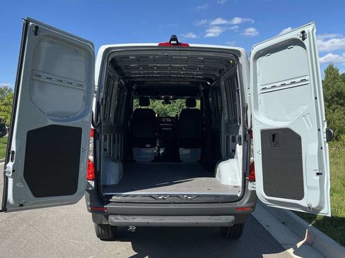 New 2026 Mercedes-Benz Sprinter 2500 image 40