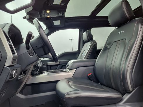 Certified 2022 Ford F250 Platinum w/ FX4 Off-Road Package image 21