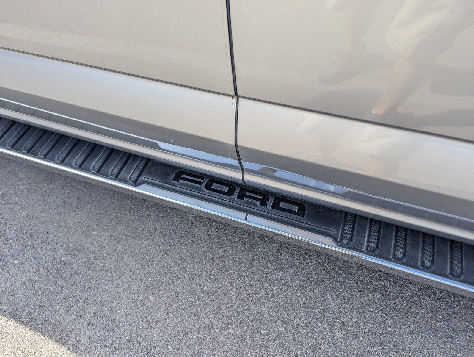 Used 2021 Ford F150 Lariat w/ Trailer Tow Package AWD/4WD image 9