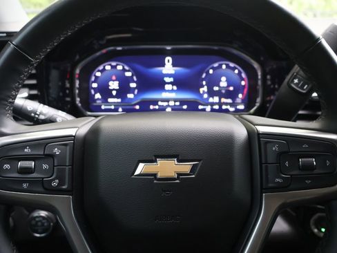 Used 2024 Chevrolet Silverado 2500 LT AWD/4WD image 30