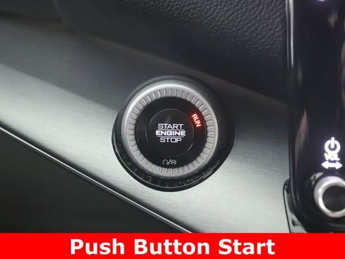 Used 2025 Jeep Wagoneer L Series III w/ Premium Group I image 25