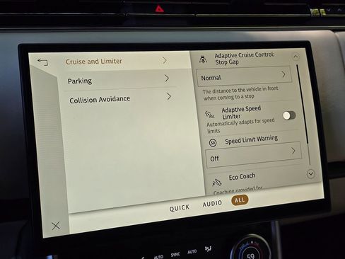 Used 2023 Land Rover Range Rover SE image 51