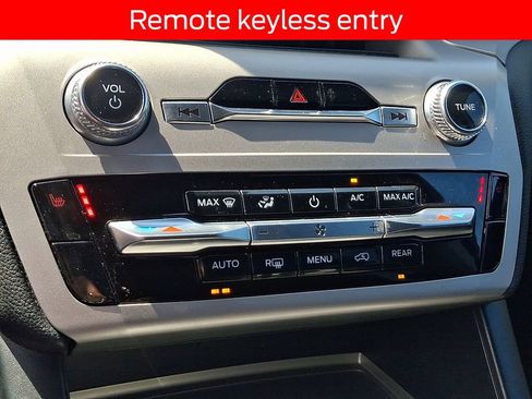 Certified 2023 Ford Explorer XLT AWD/4WD image 16