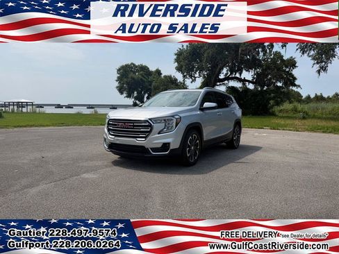 Used 2022 GMC Terrain SLT w/ Infotainment Package II FWD image 1