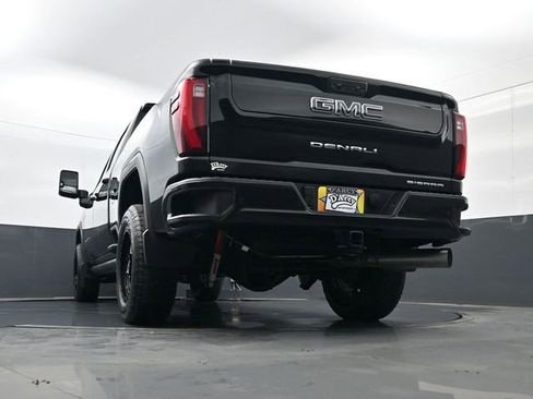 Used 2025 GMC Sierra 2500 Denali Ultimate image 26
