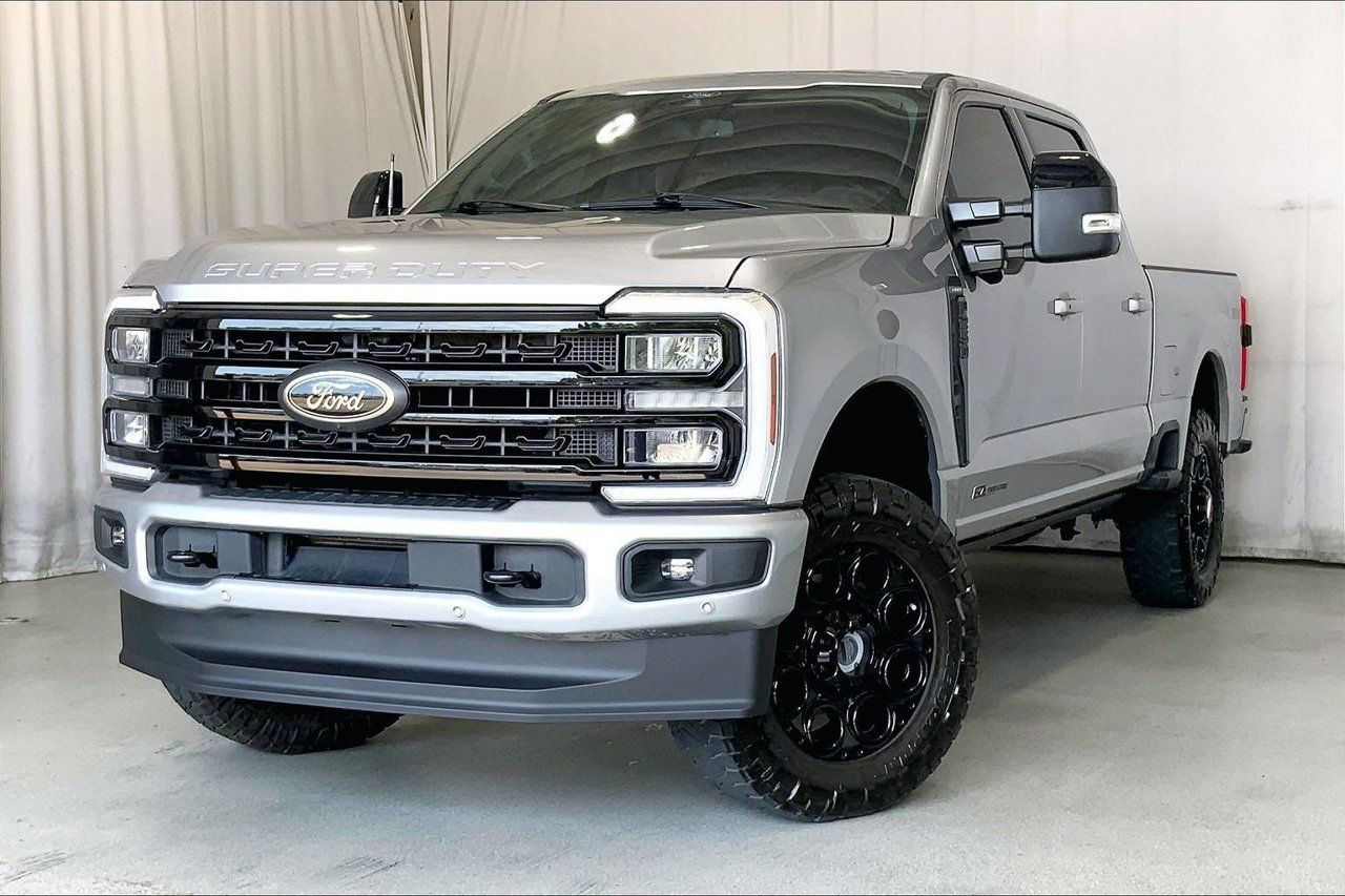 Used 2024 Ford F250 Lariat w/ Lariat Ultimate Package AWD/4WD image 12