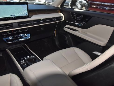 New 2026 Lincoln Corsair Reserve w/ Jet Appearance Package image 17