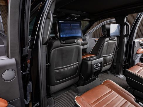 Used 2024 GMC Yukon XL Denali Ultimate image 37